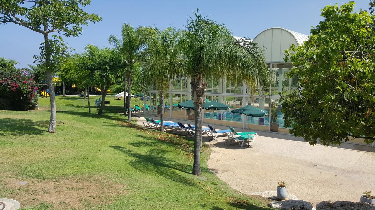 Neot Golf Caesarea Garden Apartment Exterior foto