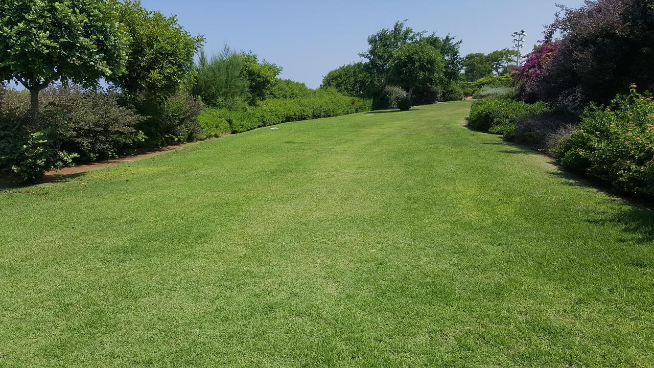 Neot Golf Caesarea Garden Apartment Exterior foto