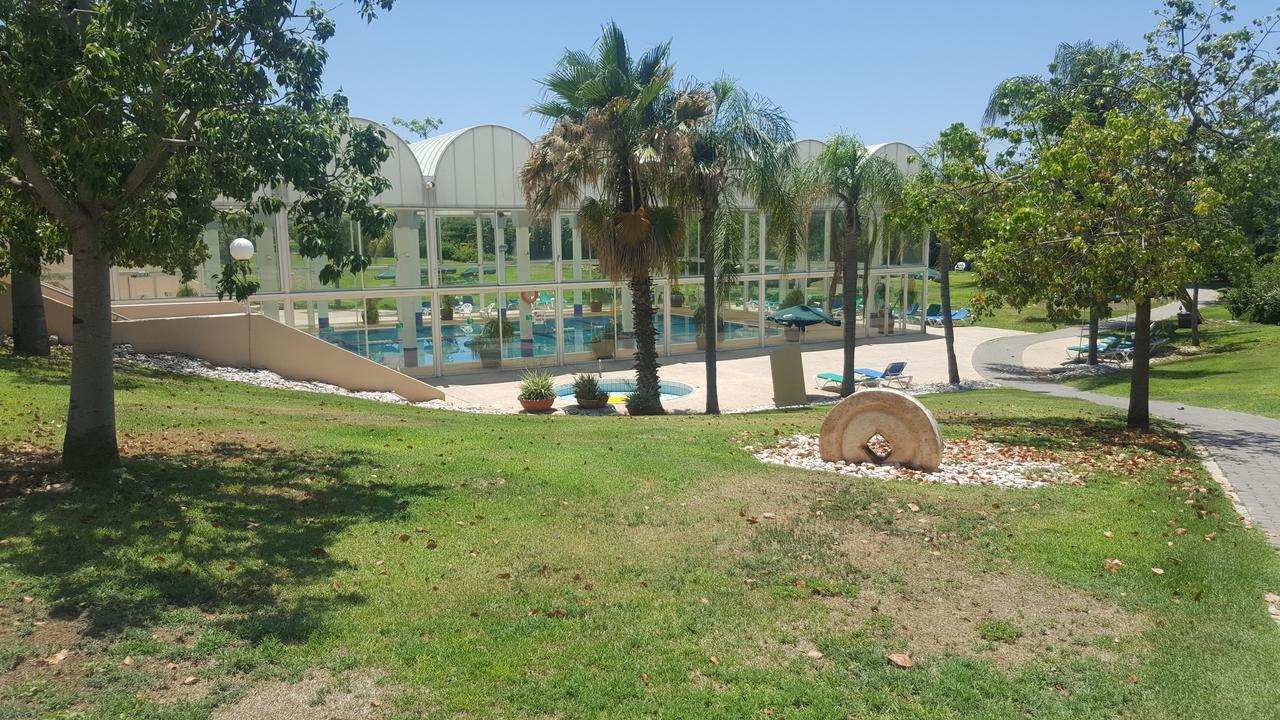 Neot Golf Caesarea Garden Apartment Exterior foto
